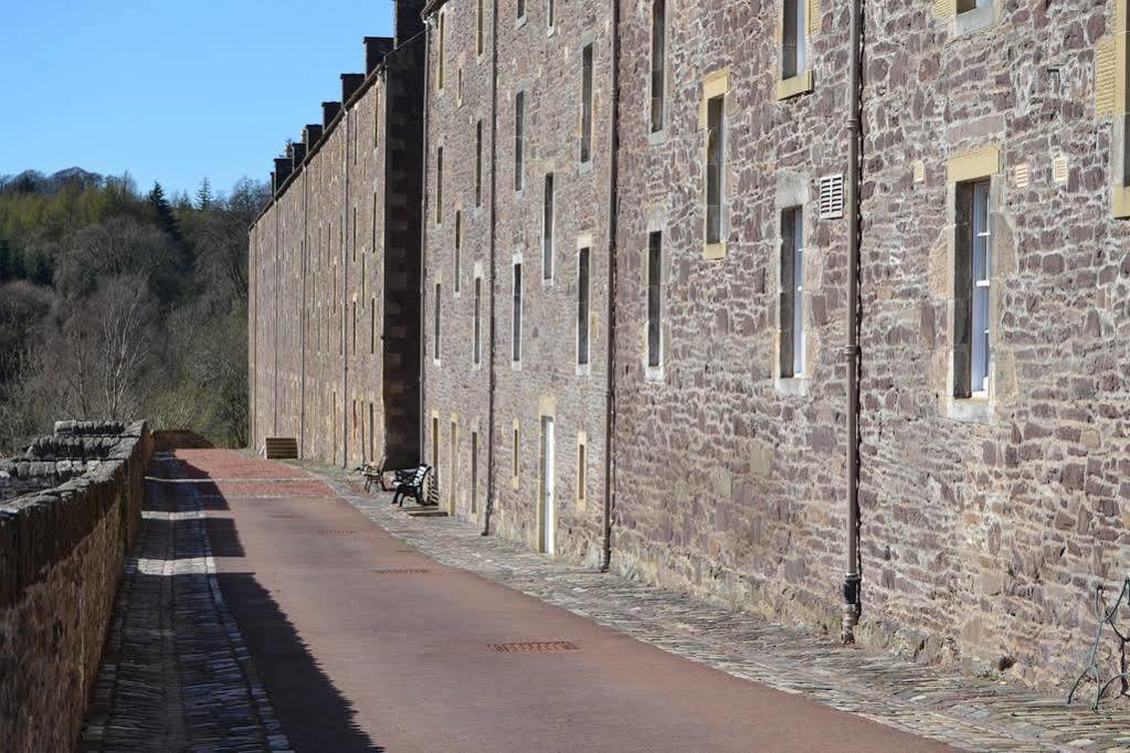 Wee Row Hostel Lanark Exterior photo